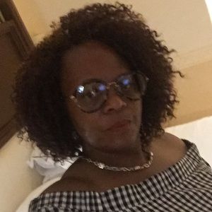 Meet your Posher, Angela